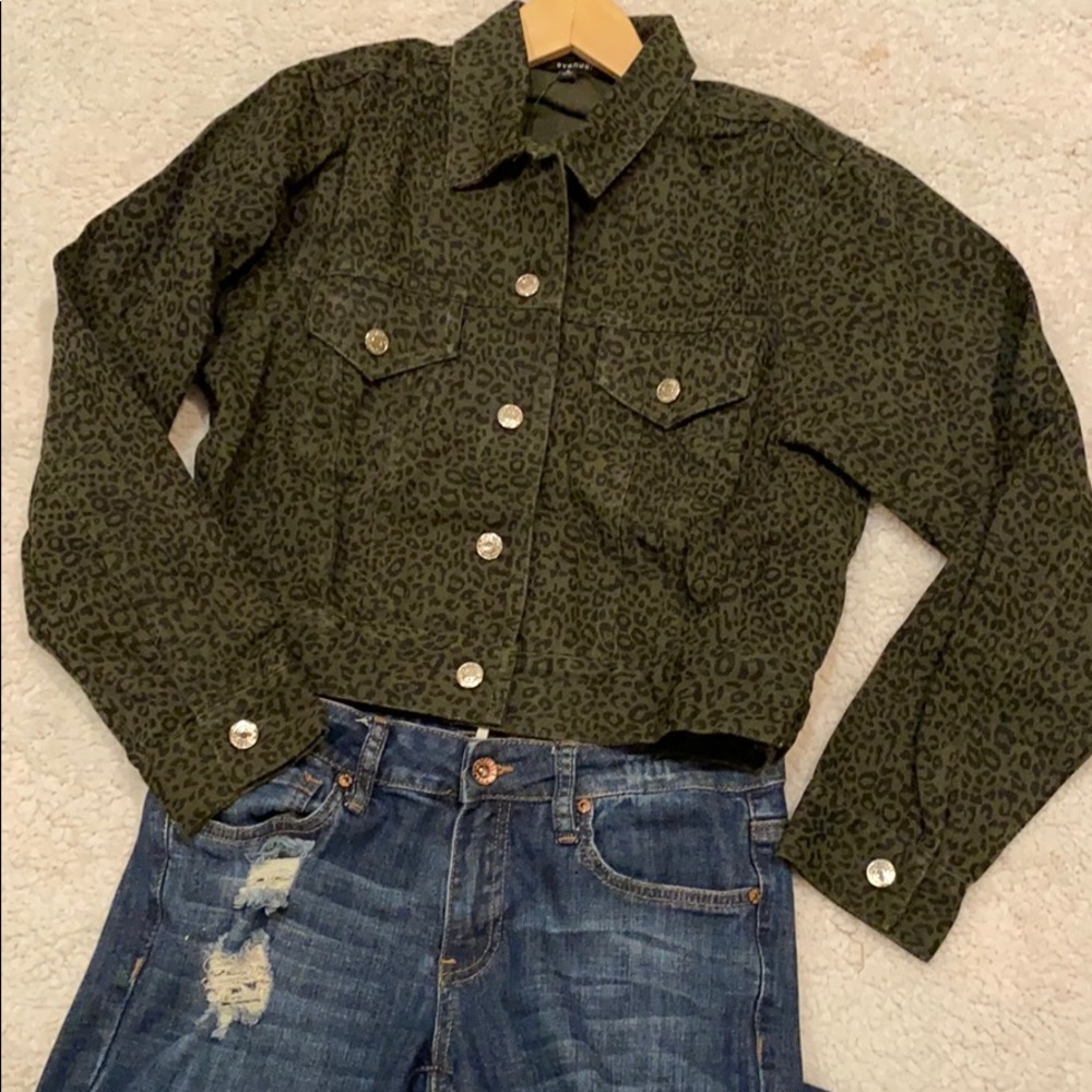 New Olive Animal Printed Crop Jean Jacket - Picture 2 of 6